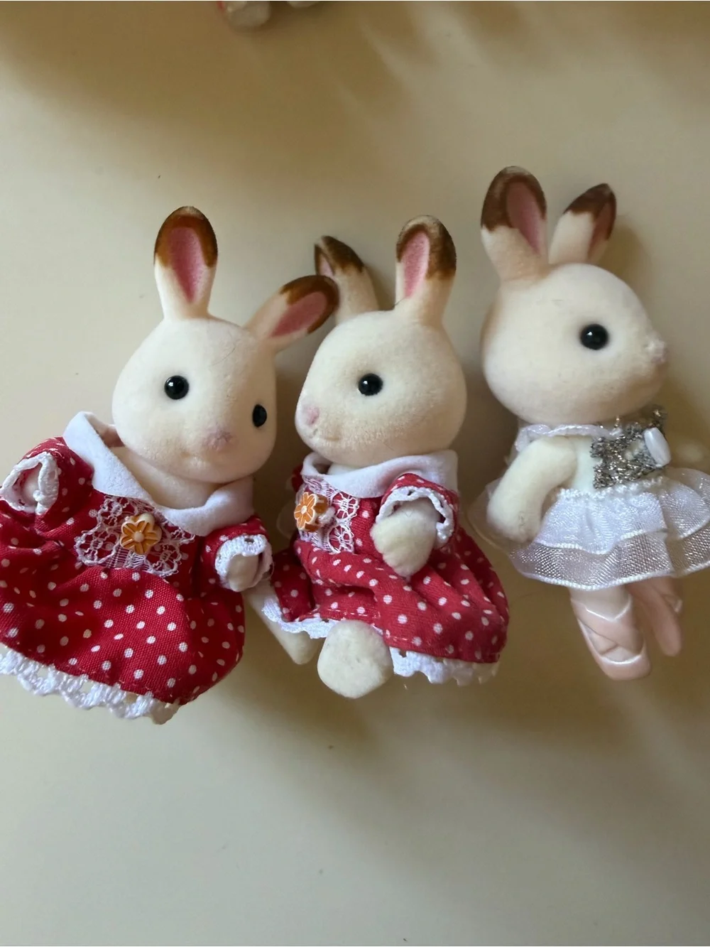 Lot of assorted Plush Mini Figures - Assorted Cream, White, Pink, Yellow